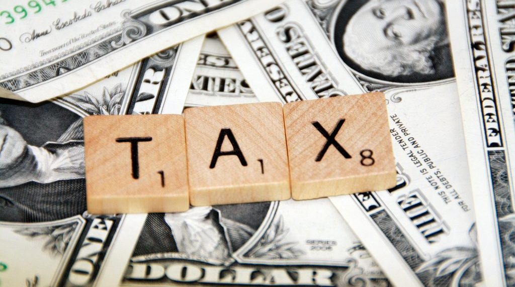 How ordinary people can pay less tax？